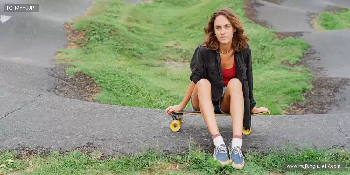 指尖滑动,精彩无限!📱 随时随地,畅享体育直播新体验!